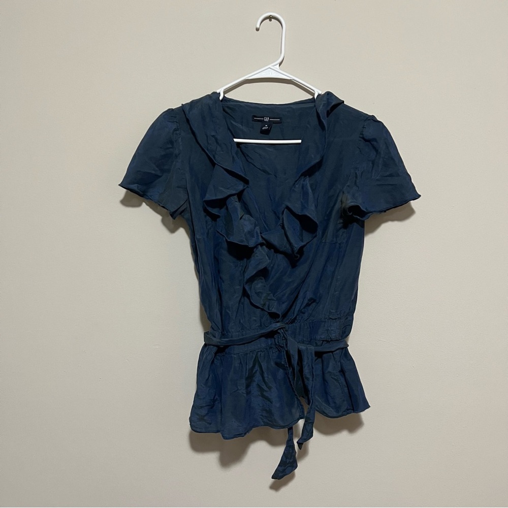 Gap wrap short sleeve silk blouse Medium size